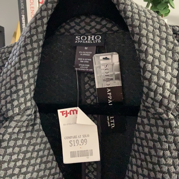 Blazer - Picture 2 of 4